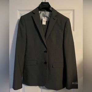 Men’s Express Photographer Gray Suit NWT